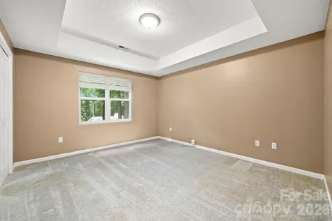 701 Salisbury Road Hendersonville NC 28792