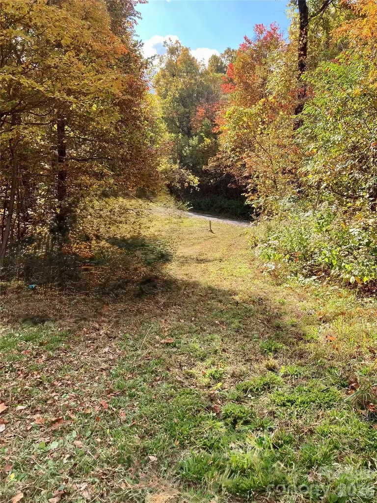 2523 Creston Drive Black Mountain NC 28711