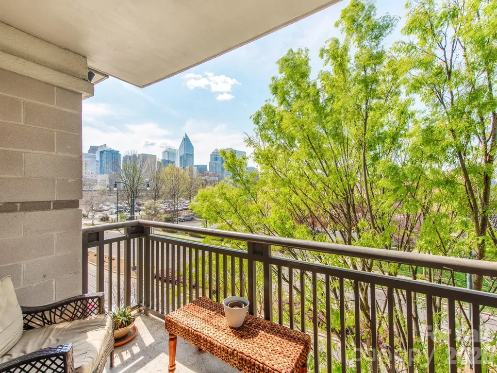718 W Trade Street Charlotte NC 28202