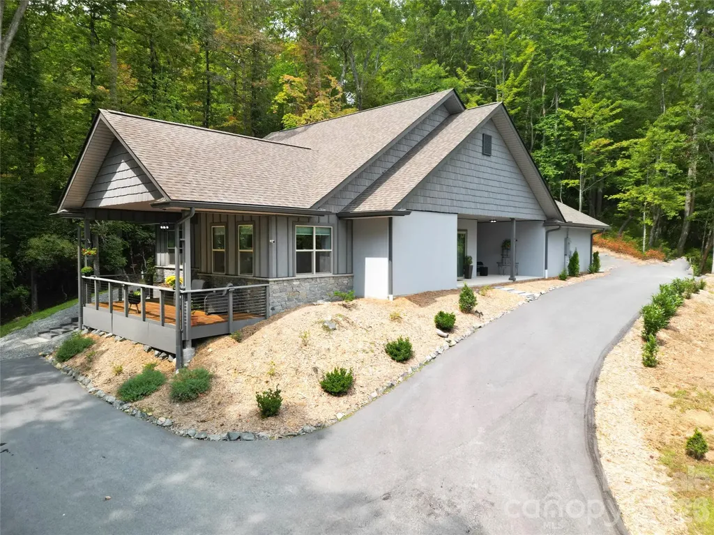 151 Unoga Court Brevard NC 28712