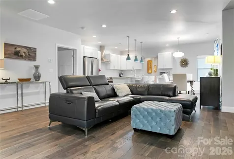 151 Unoga Court Brevard NC 28712