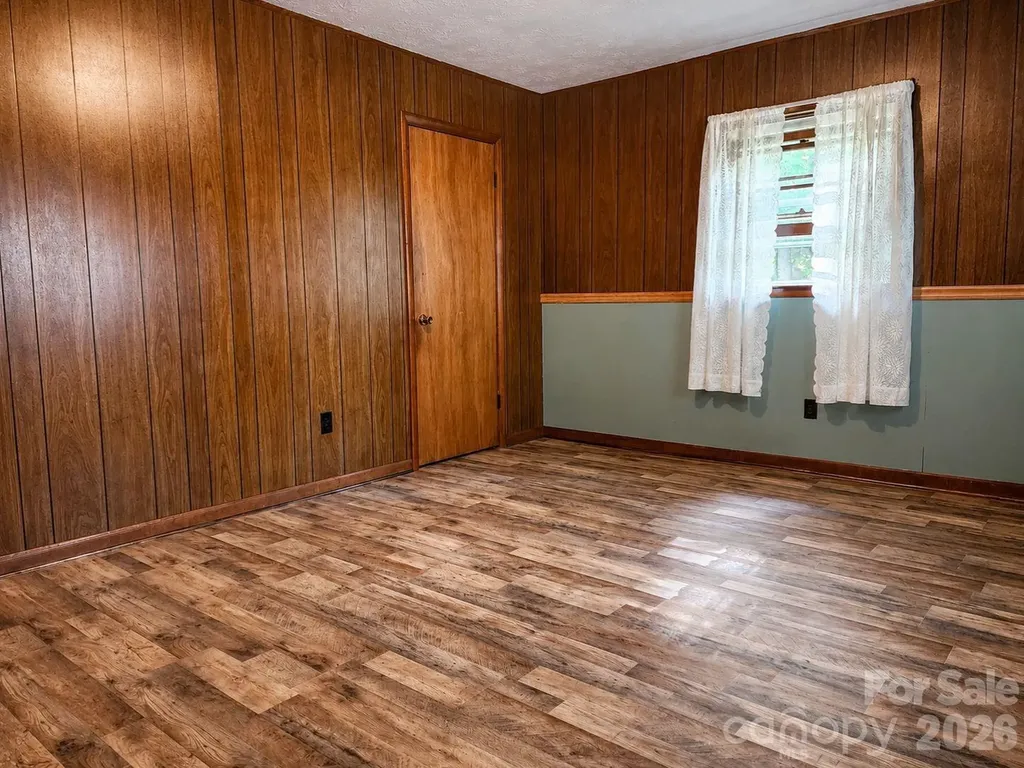 560 Bailey Mountain Road Mars Hill NC 28754
