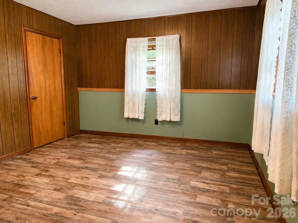 560 Bailey Mountain Road Mars Hill NC 28754