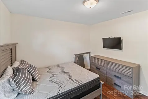 1505 Northwoods Drive Kings Mountain NC 28086