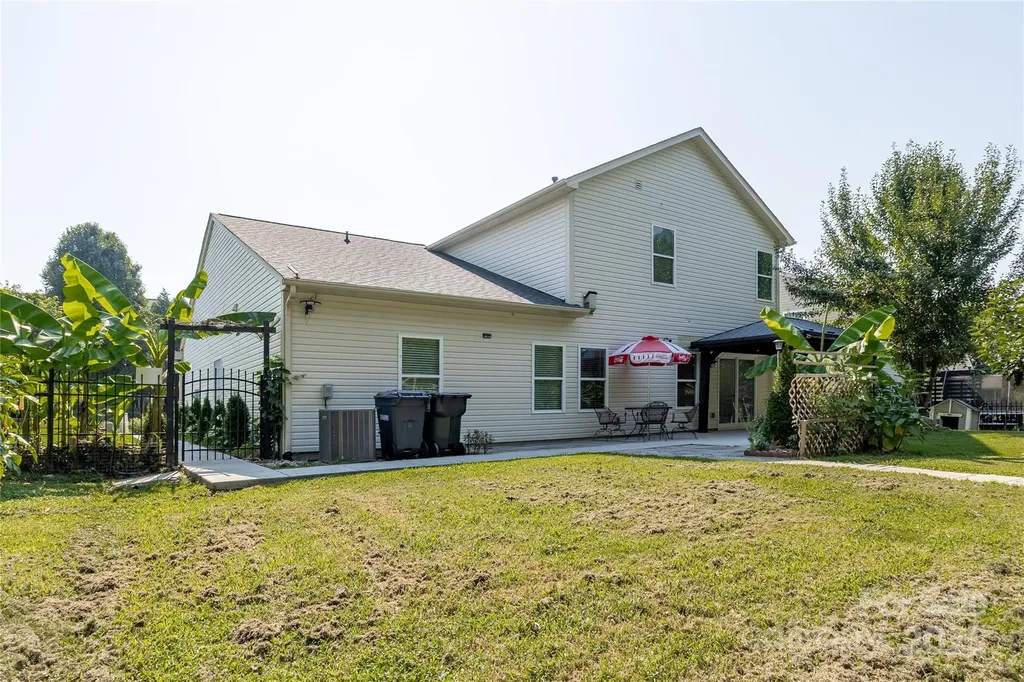13516 Mallard Lake Road Charlotte NC 28262