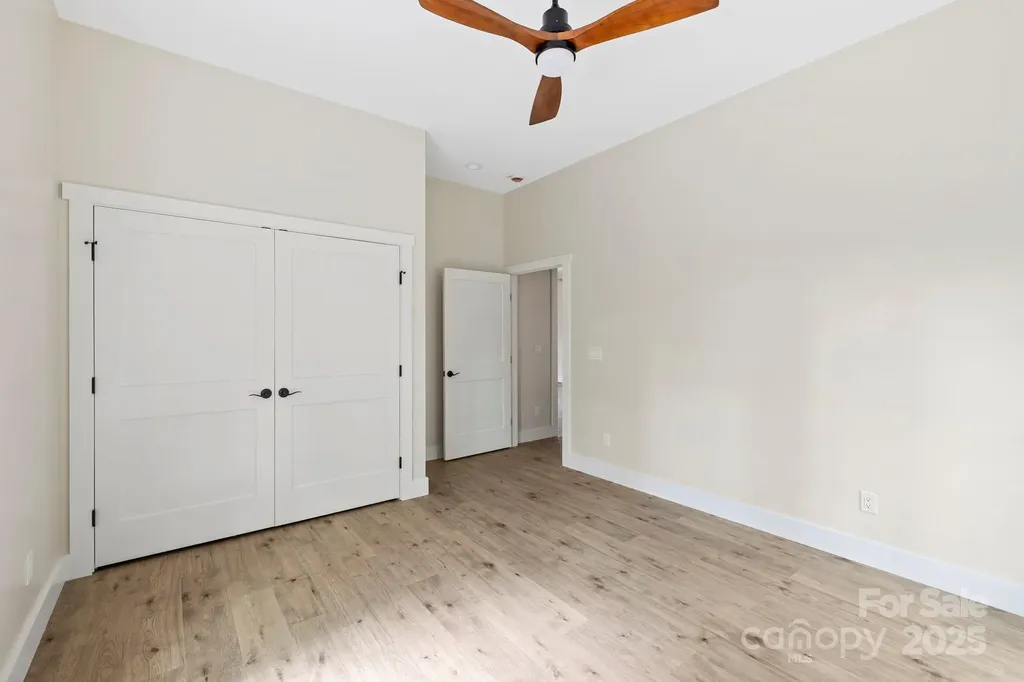 939 Rocky Mountain Road Lake Toxaway NC 28747