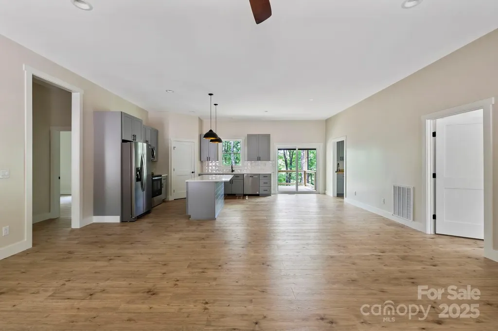939 Rocky Mountain Road Lake Toxaway NC 28747