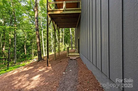 939 Rocky Mountain Road Lake Toxaway NC 28747