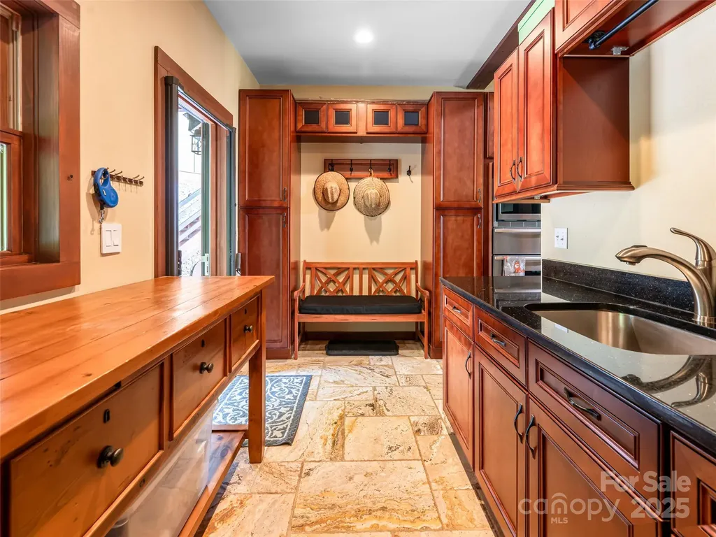 130 Bluff Creek Terrace Candler NC 28715