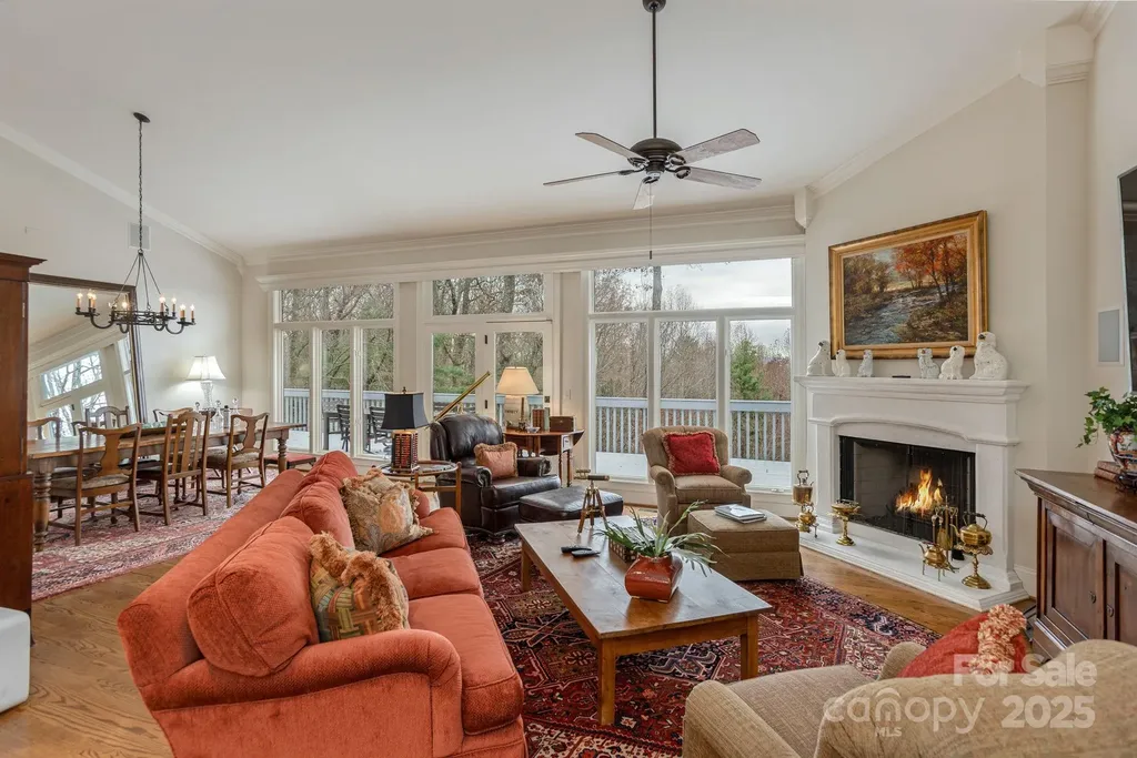 135 Poplar Loop Flat Rock NC 28731