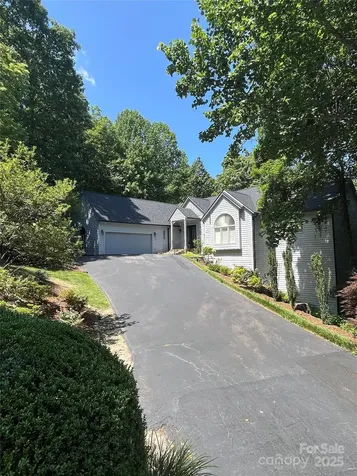135 Poplar Loop Flat Rock NC 28731