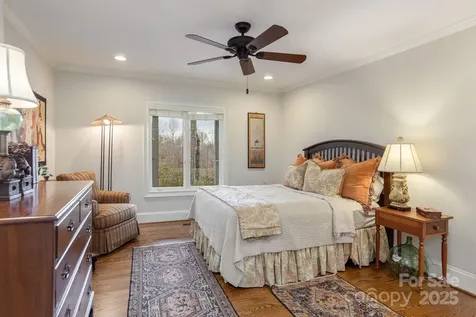 135 Poplar Loop Flat Rock NC 28731