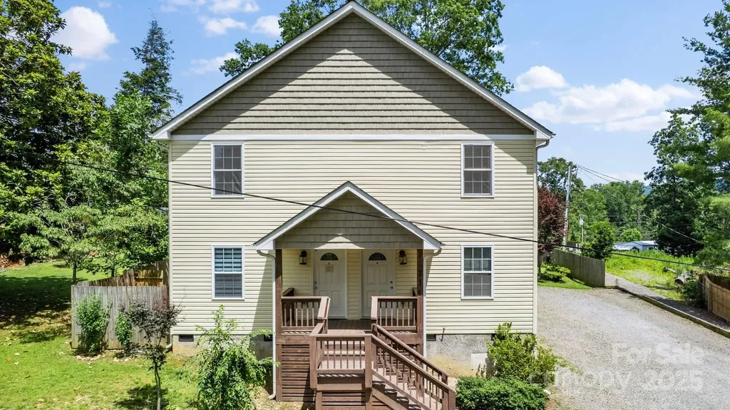 212 & 214 Portmanvilla Road Black Mountain NC 28711