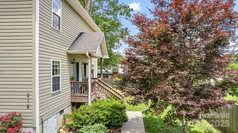 212 & 214 Portmanvilla Road Black Mountain NC 28711