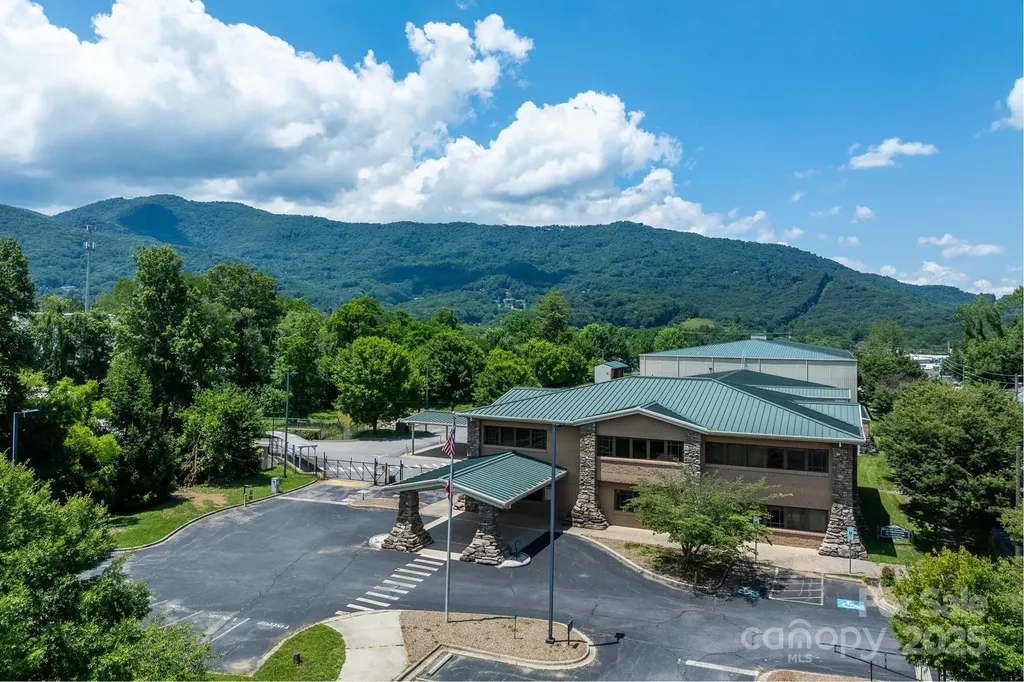 172 Riverbend Street Waynesville NC 28786