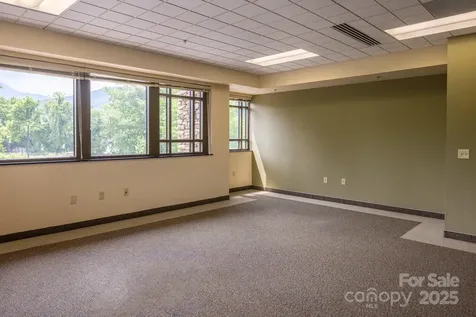172 Riverbend Street Waynesville NC 28786
