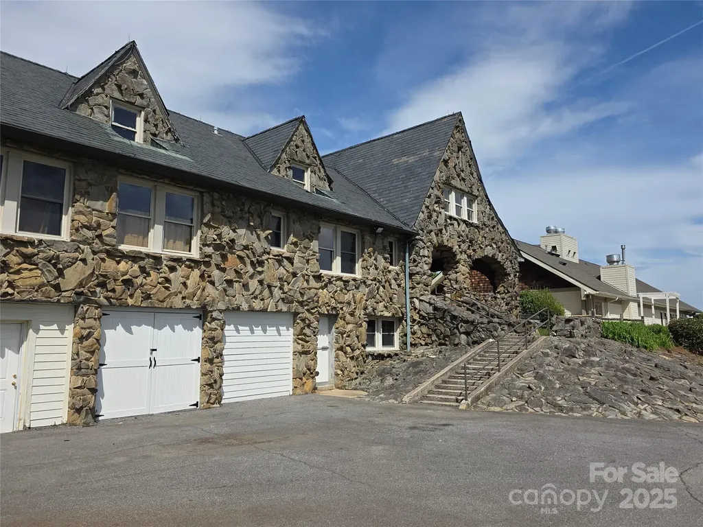99999 Laurel Drive Mills River NC 28759