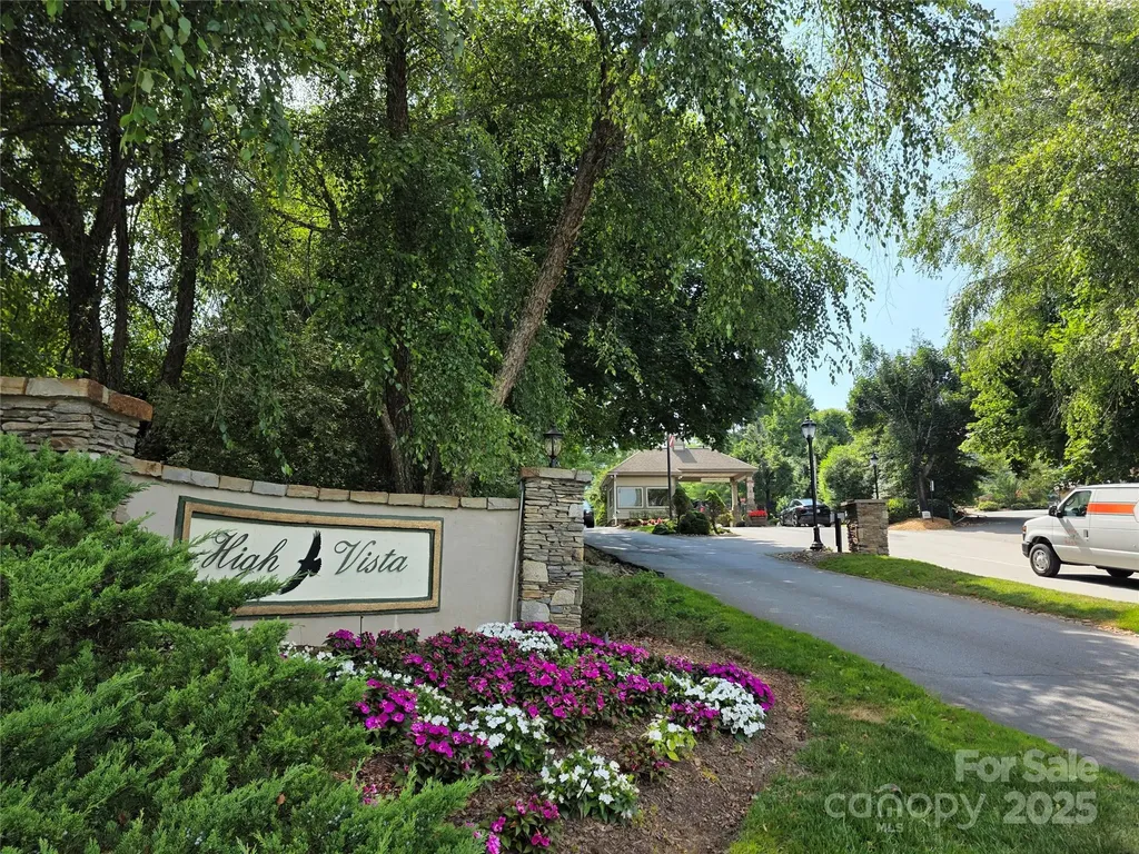 99999 Red Oak Drive Mills River NC 28759