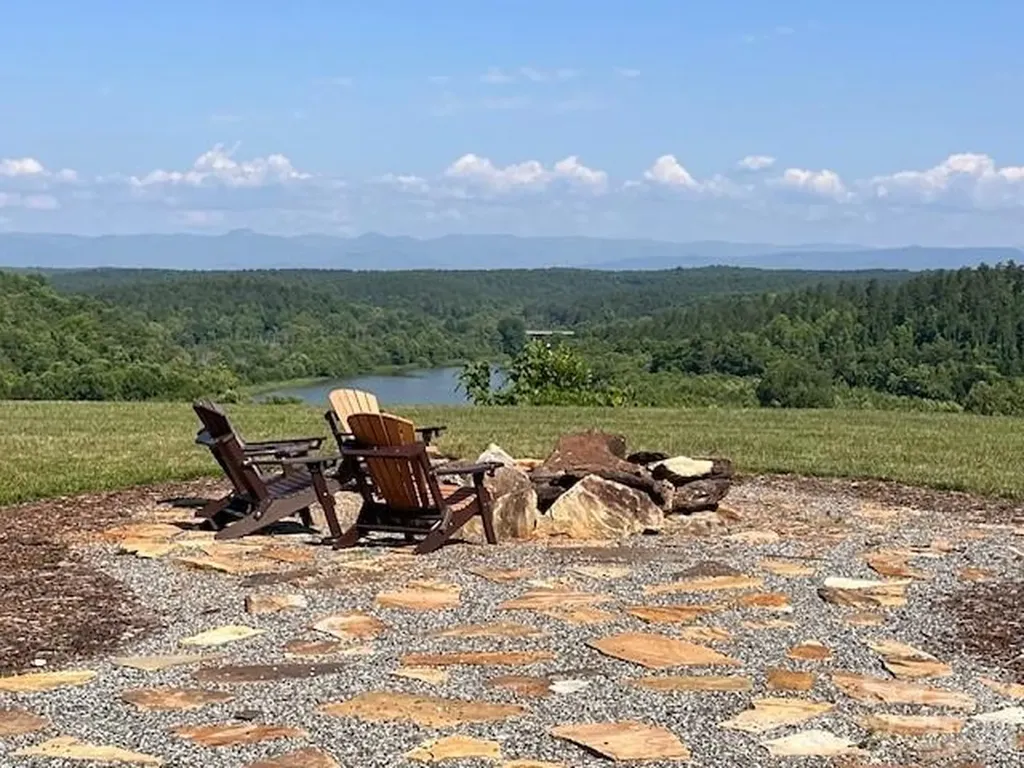 218 Grandfathers Pass NW Valdese NC 28690