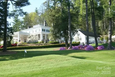 112 Pinnacle Peak Lane Flat Rock NC 28731