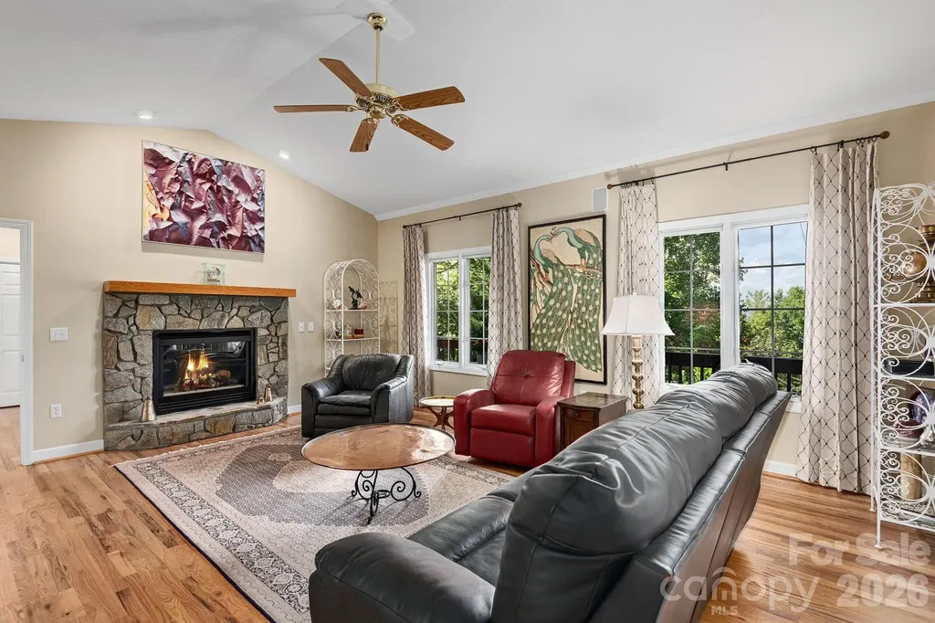 212 Blue Ridge Vista Asheville NC 28805