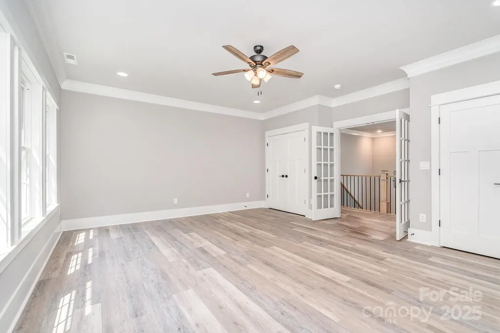 7221 Static Way Sherrills Ford NC 28673