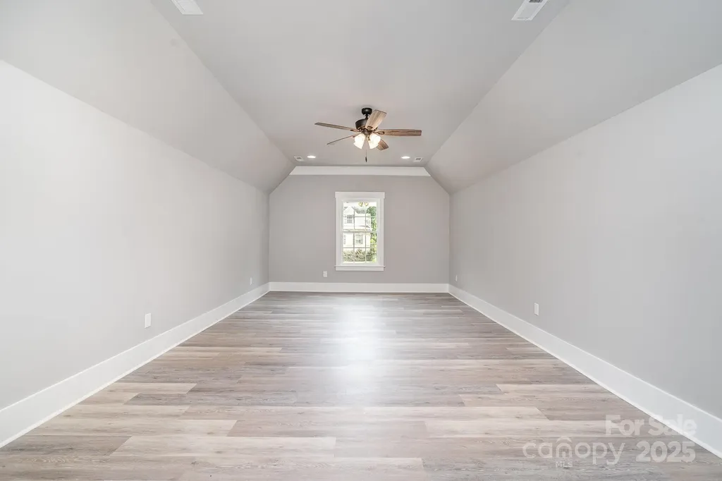 7221 Static Way Sherrills Ford NC 28673