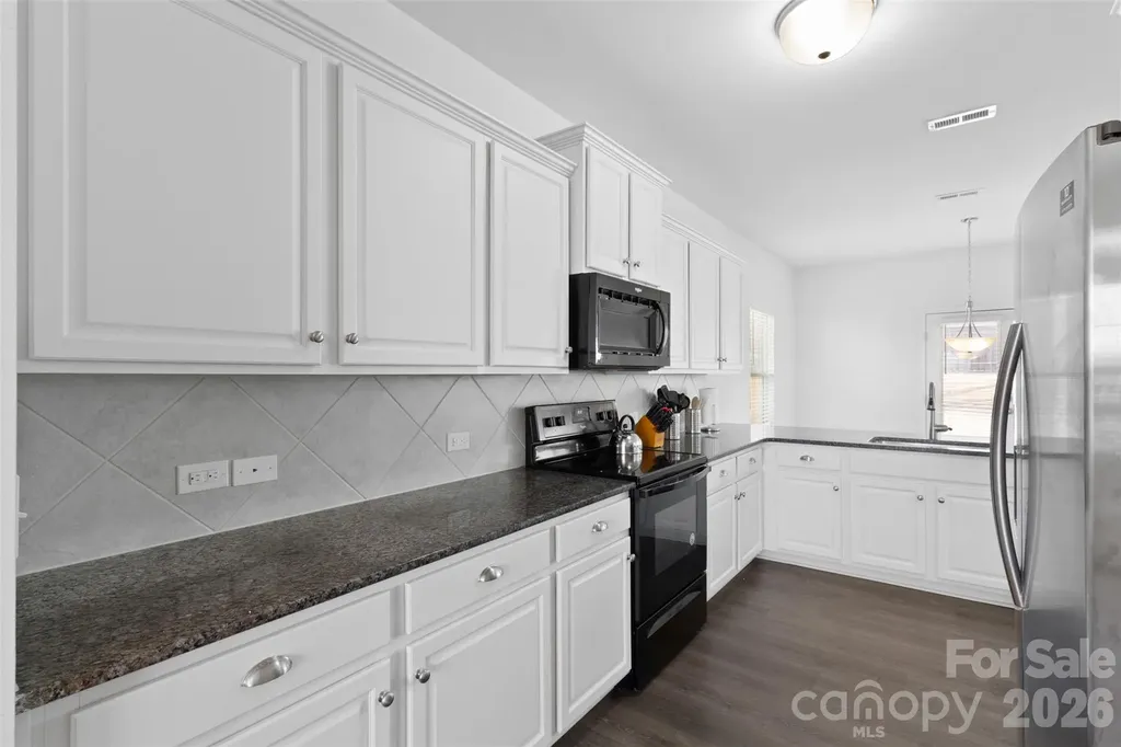 9022 Colwick Hill Lane Charlotte NC 28215
