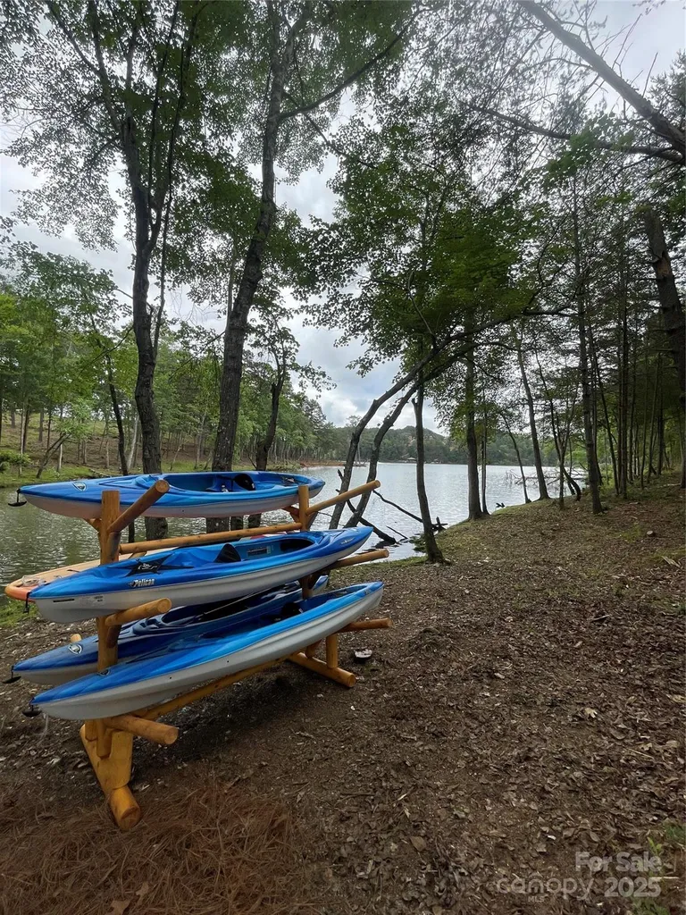 3318 Pyramid Peak Trail Connelly Springs NC 28612