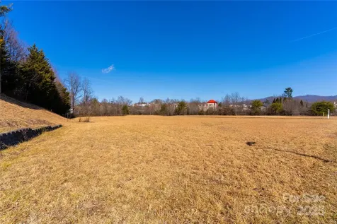 99999 Gill Road Weaverville NC 28787
