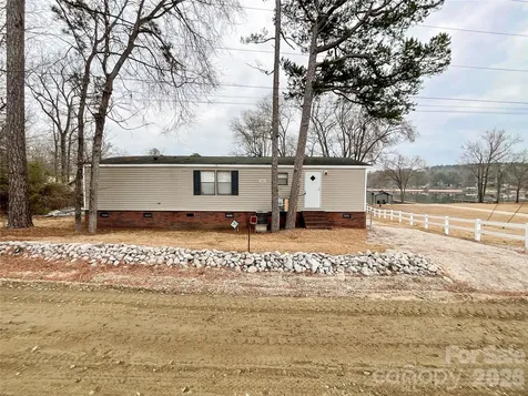 2329 Dolan Lane Liberty Hill SC 29074