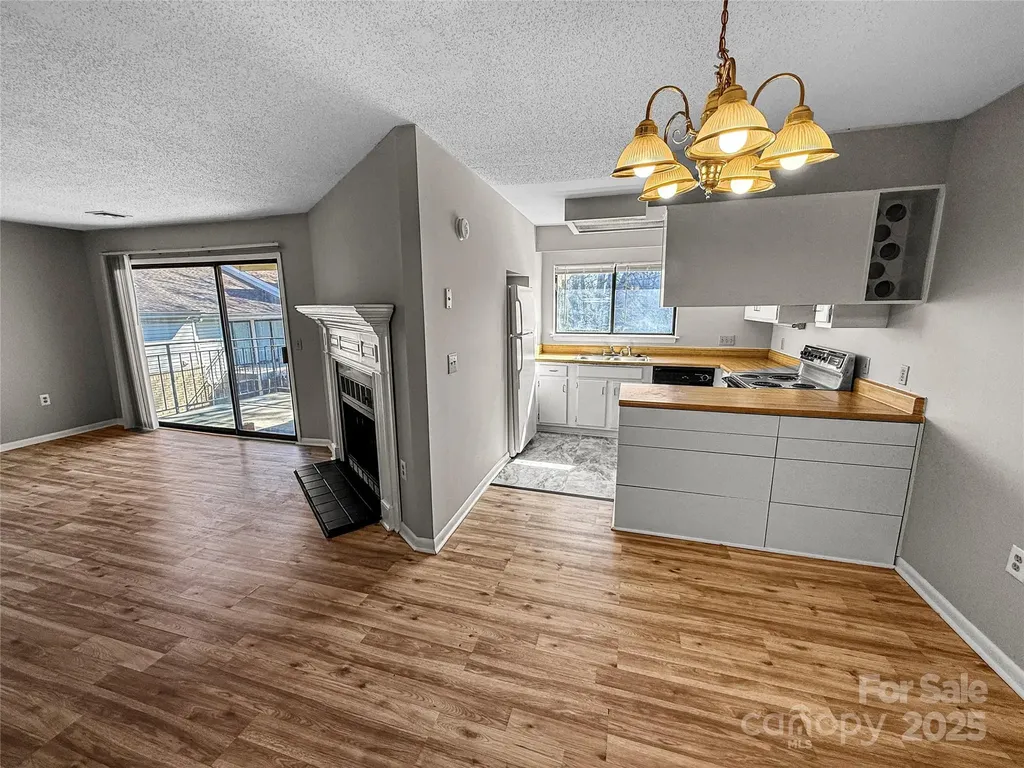 4824 Spring Lake Drive Charlotte NC 28212