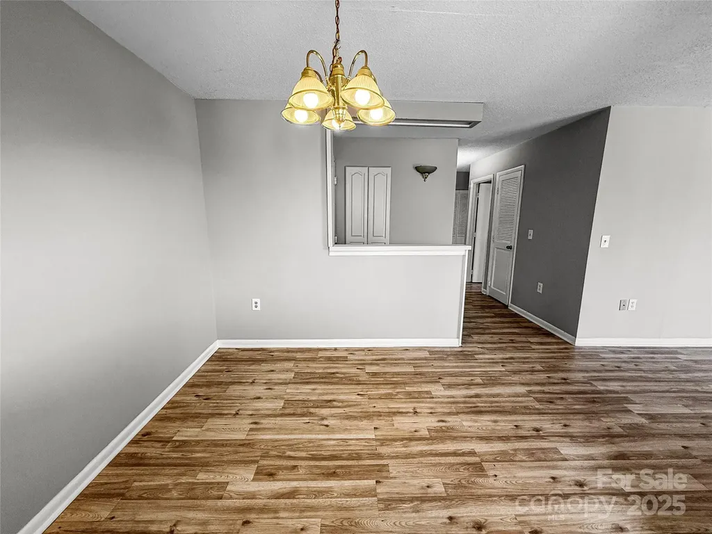 4824 Spring Lake Drive Charlotte NC 28212