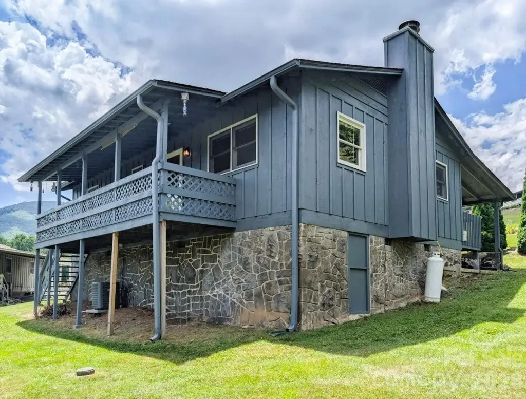 84 Stoney Ridge Loop Maggie Valley NC 28751