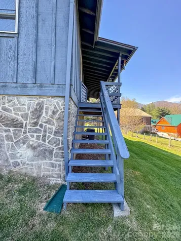 84 Stoney Ridge Loop Maggie Valley NC 28751