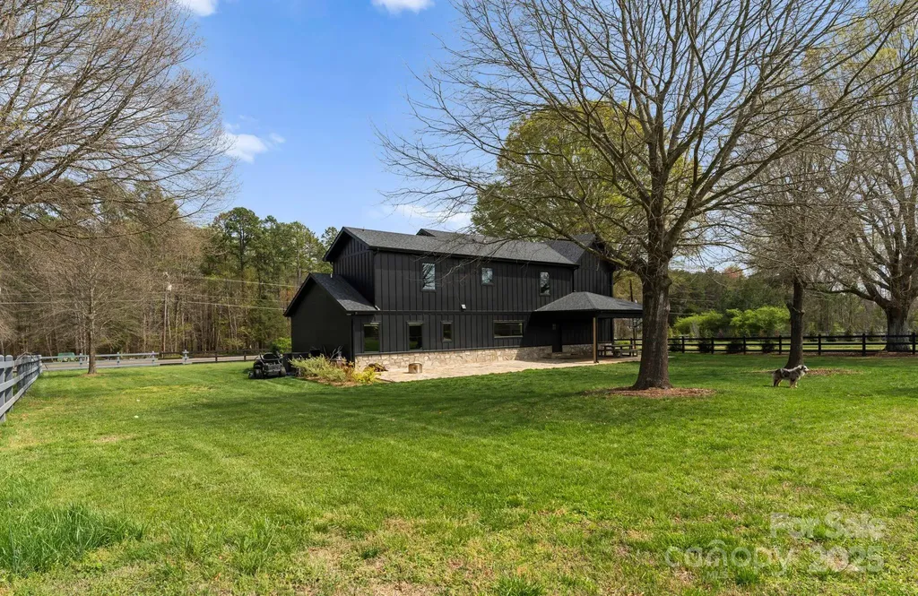 1575 Shinnville Road Cleveland NC 27013