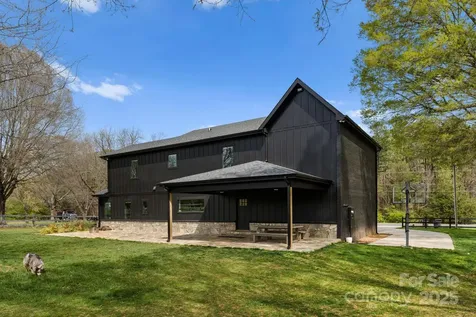 1575 Shinnville Road Cleveland NC 27013