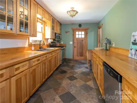 167 Bold Springs Road Sylva NC 28779