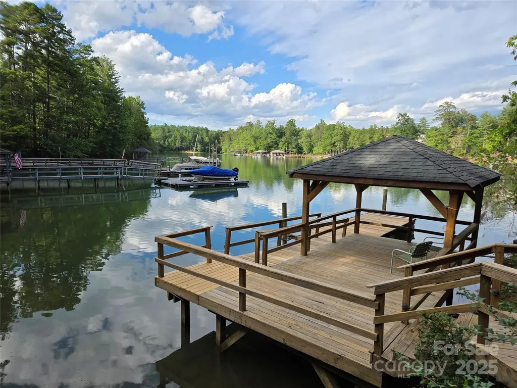 1441 Southpointe Drive Morganton NC 28655