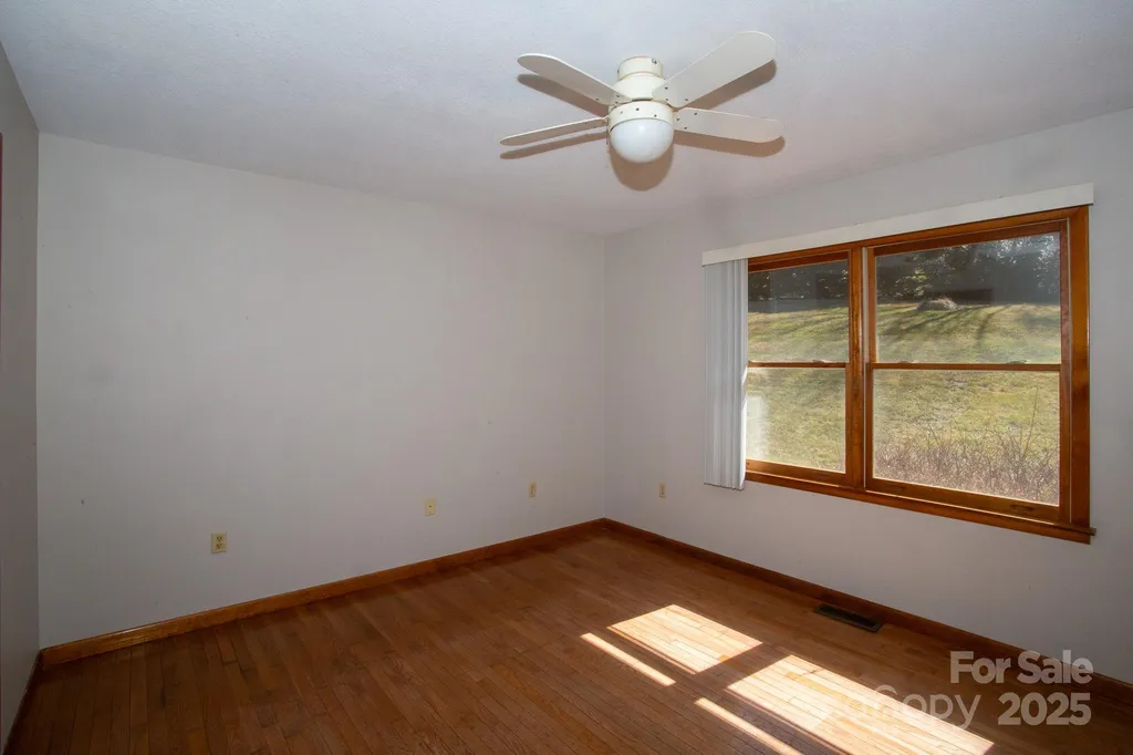 9 Lorena Drive Asheville NC 28806