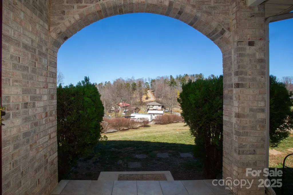 9 Lorena Drive Asheville NC 28806