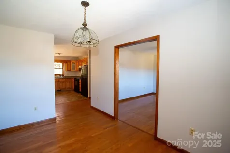 9 Lorena Drive Asheville NC 28806