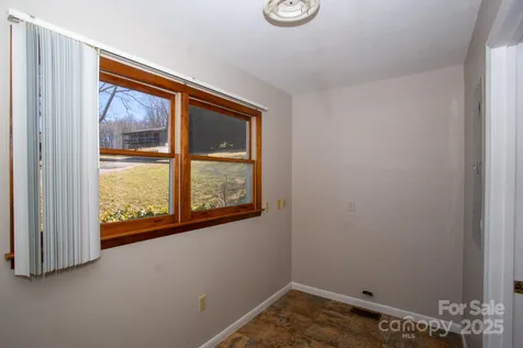 9 Lorena Drive Asheville NC 28806