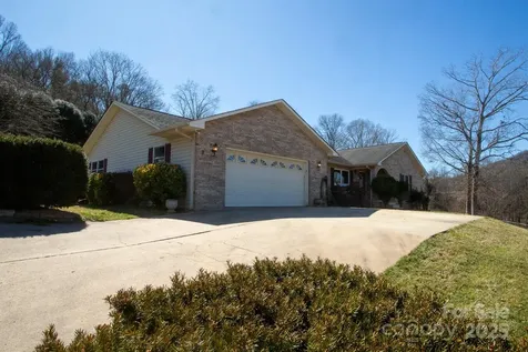 9 Lorena Drive Asheville NC 28806
