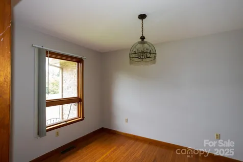 9 Lorena Drive Asheville NC 28806
