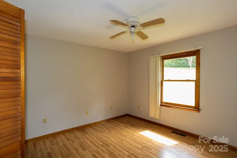 9 Lorena Drive Asheville NC 28806