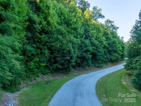 845 Grand Oaks Drive Hendersonville NC 28792