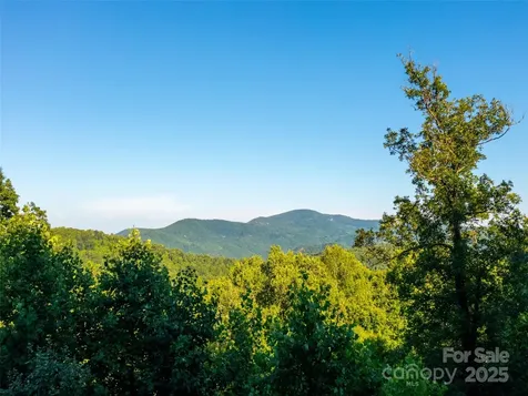 845 Grand Oaks Drive Hendersonville NC 28792