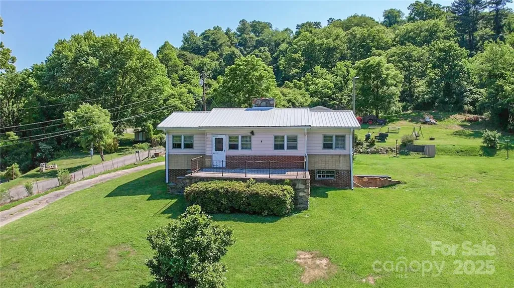 415 Weaverville Road Asheville NC 28804
