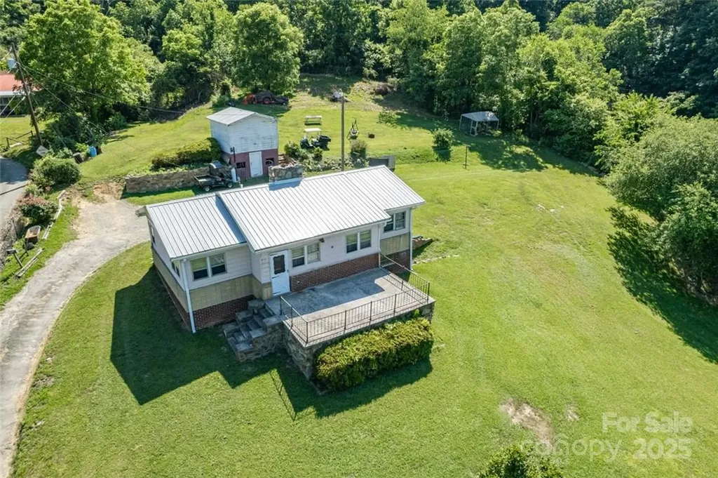 415 Weaverville Road Asheville NC 28804